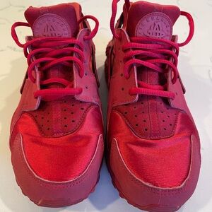 Nike Women's Red Sneakers like new